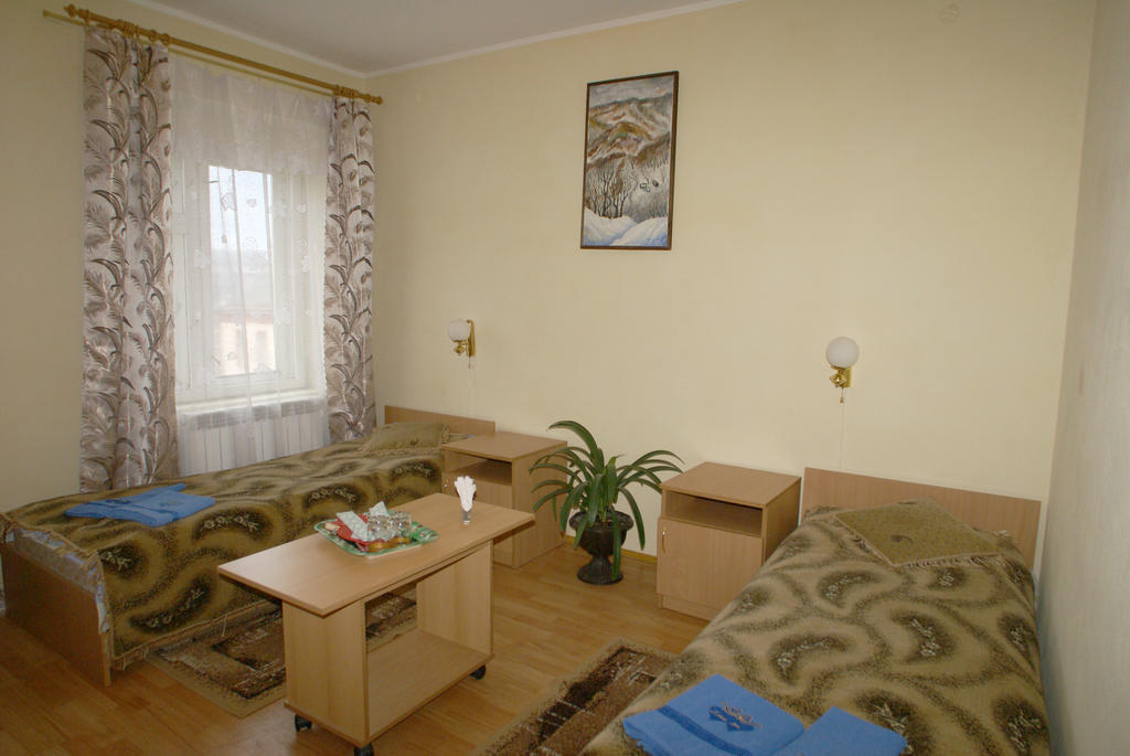 Hotel Europa Rakhiv Habitación foto